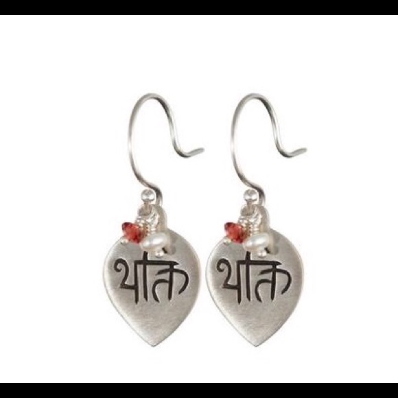 Me & Ro Jewelry - Me & Ro Sterling Silver 'Devotion' Drop Earrings